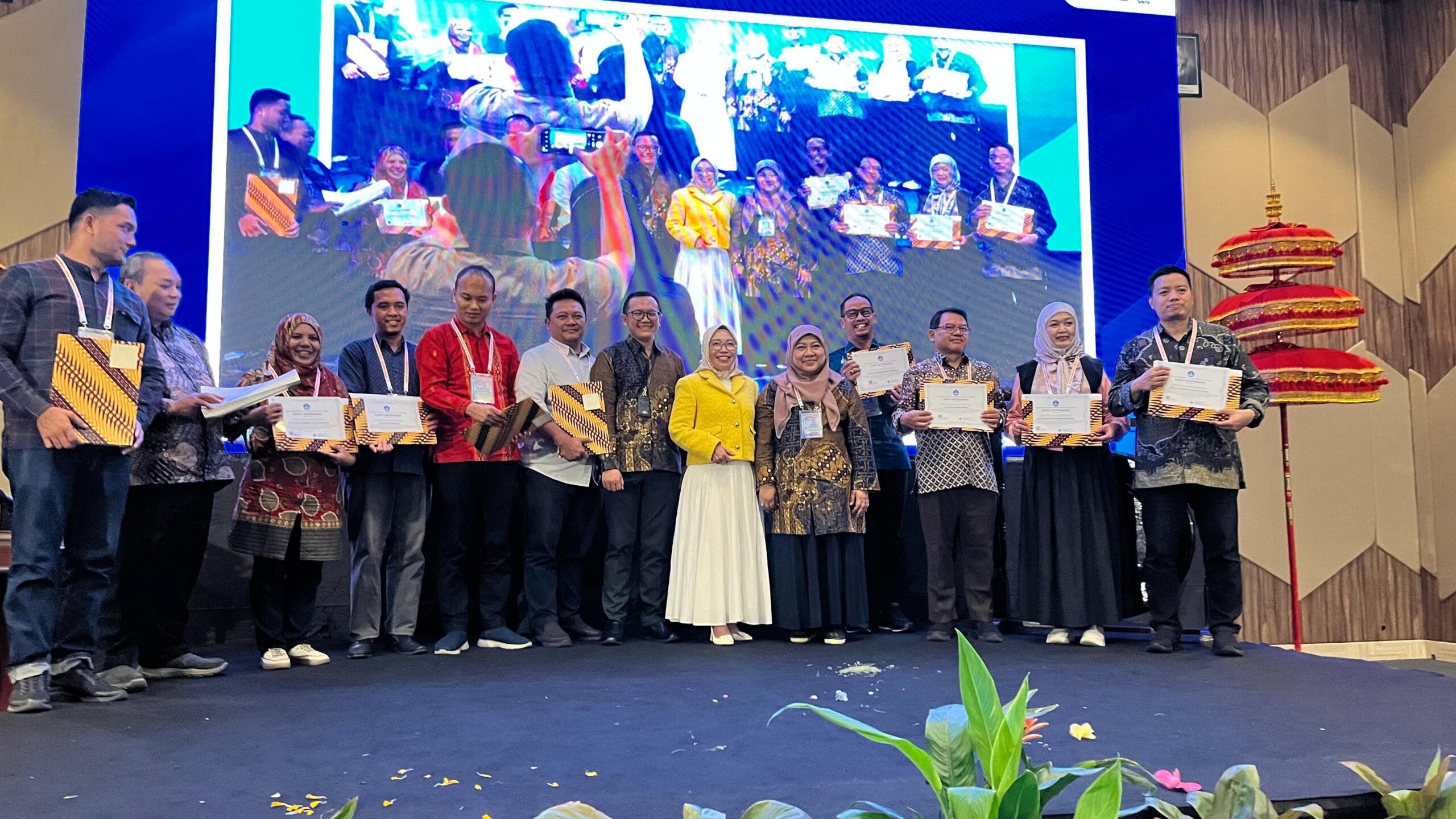 WhatsApp Image 20241212 at 212957 | Institut Pendidikan Indonesia